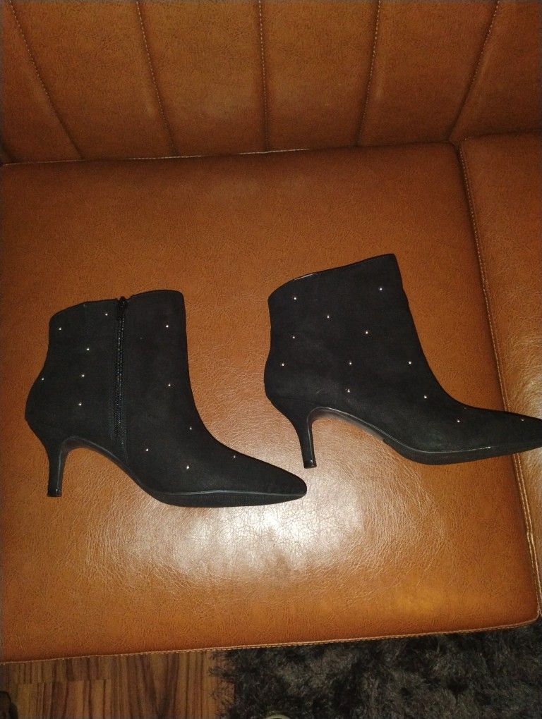 Maurices Heel Boots Sizes From 7.5-12