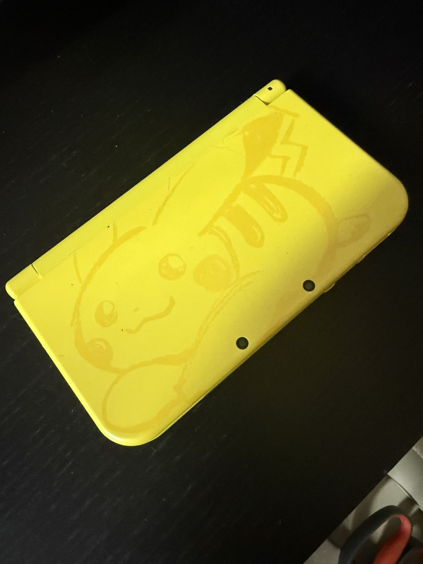 Nintendo New 3DS XL Limited Edition Pikachu Yellow