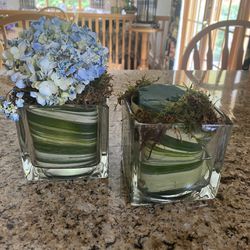 2 Small Glass Pots. 4” X 4” For Fresh Or Dried Flowers 