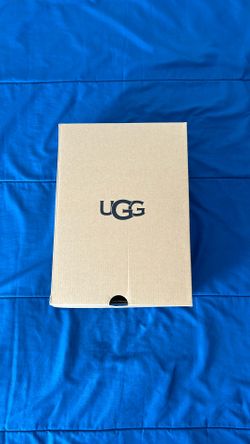 Women Ugg Slippers, Black Size 6