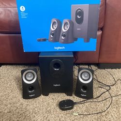 Logitech Z313 Wired Sound System