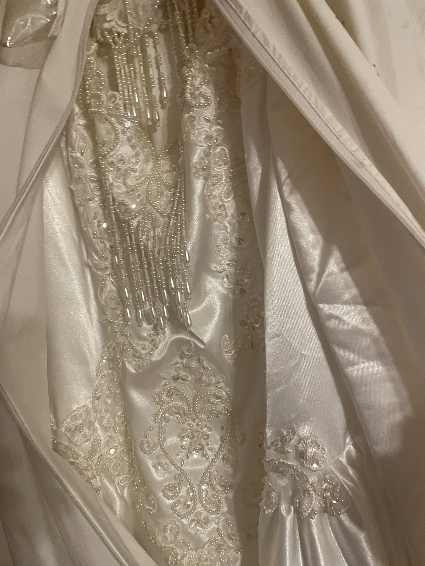 Vintage 1994 Absolutely Stunning Wedding Dress.size 20
