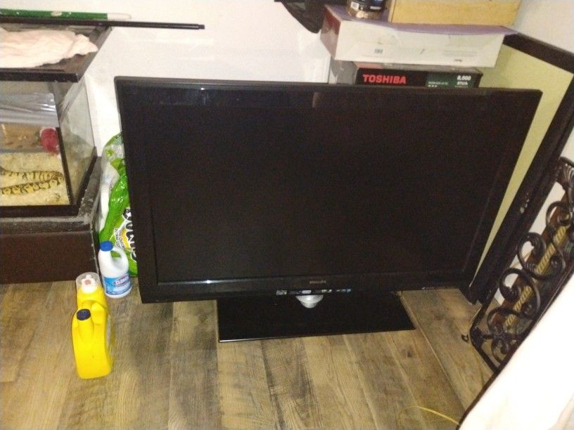 Philips TV Great Condition