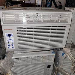 New 8,000 Btu Air-conditioner $160