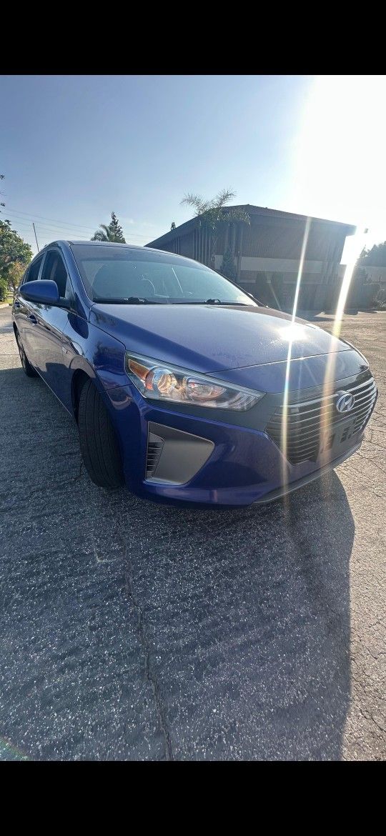 2020 Hyundai Ioniq Hybrid