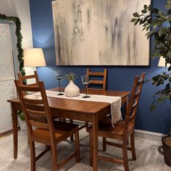 Nice Rustic Style Small Dining Set Good Condition!!! Table With 4 Chairs! I Can Deliver.