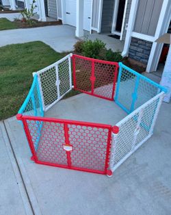 Extra Large Play Yards / Pet Fence