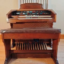 Hammond Organ