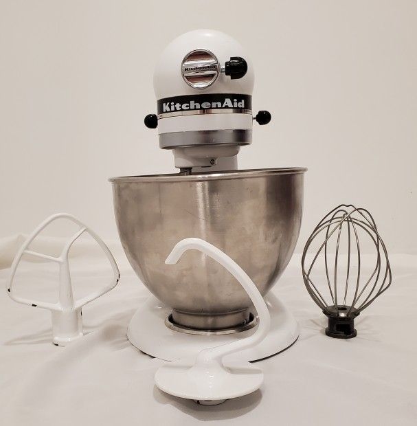 KitchenAid Classic Plus ホワイト KitchenAid Classic Plus Series 4.5 Quart Tilt-Head Stand