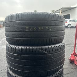 PAIR OF TIRES 285 35 22 PIRELLI 85% LIFE
