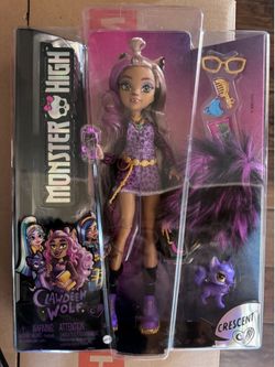 Monster high Clawdeen Wolf & pet dog Crescent