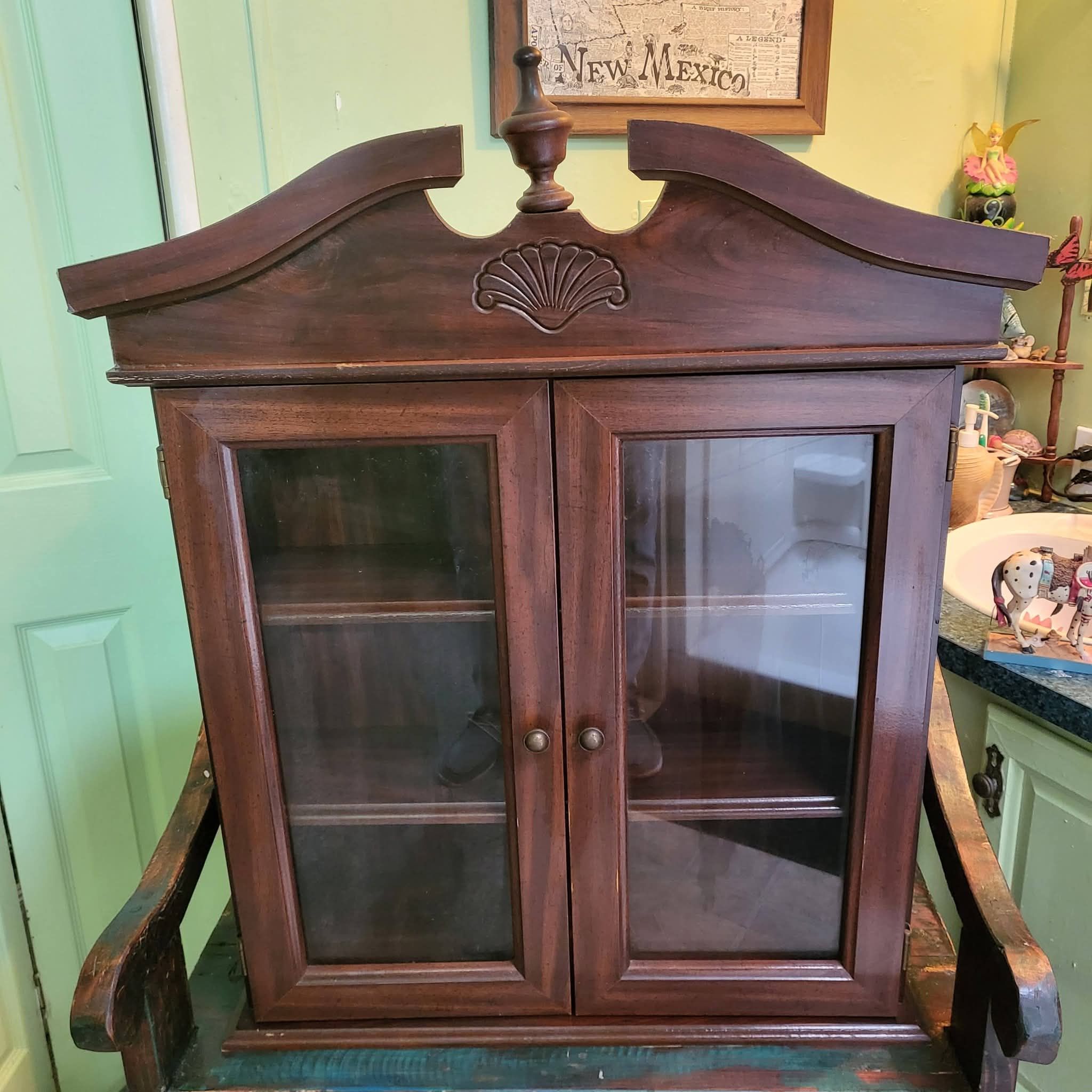 Display cabinet 37HX26WX6D
