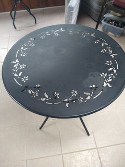 Metal table used in Warrenville