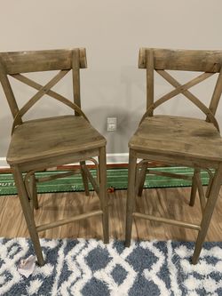 2 Bar Stools