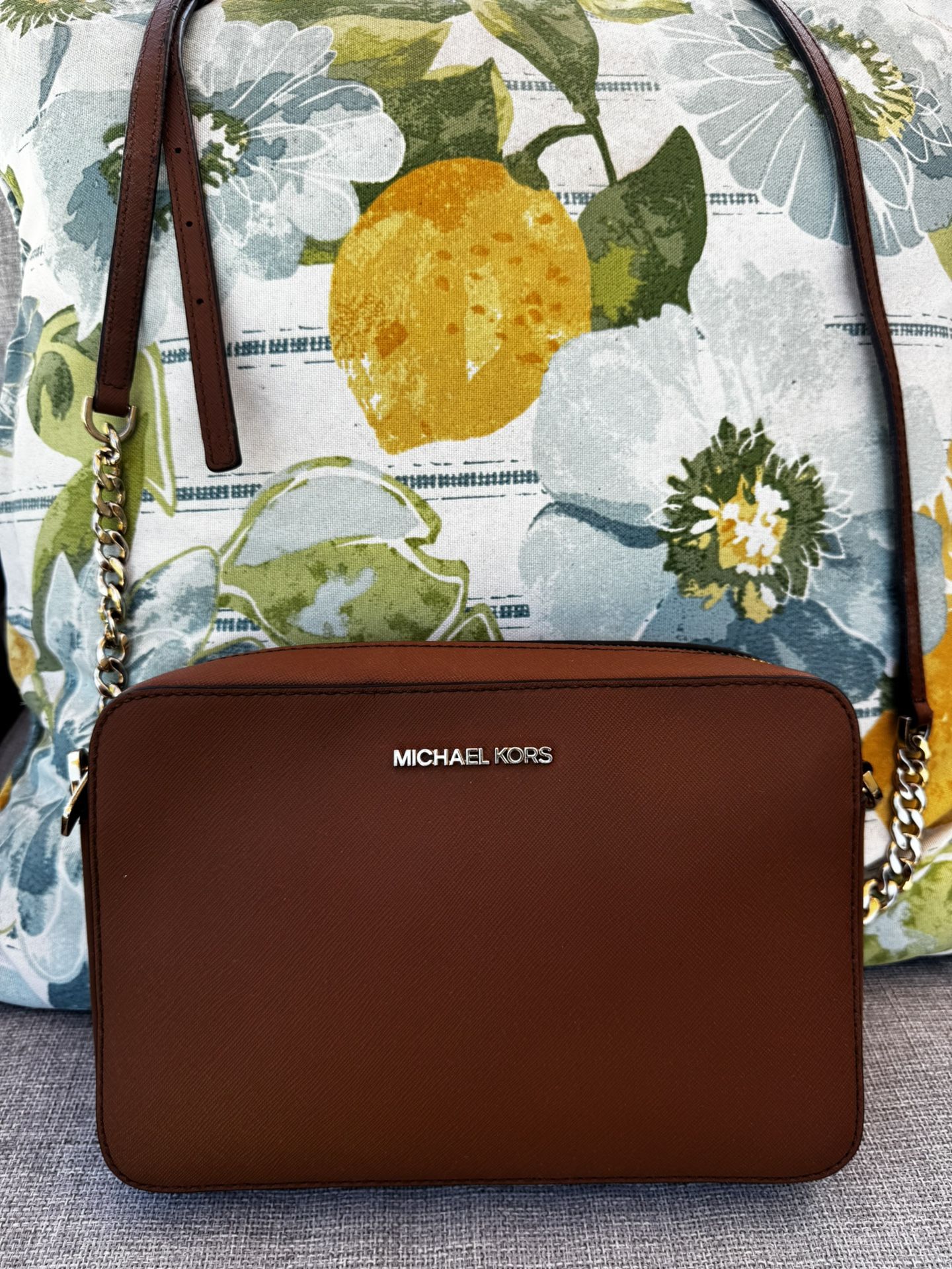 Michael Kors Brown Crossbody Purse – Good Condition