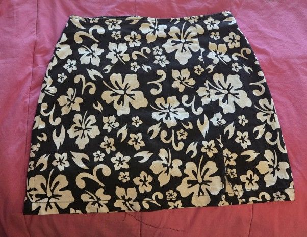 Hawaiian Print Skirt 