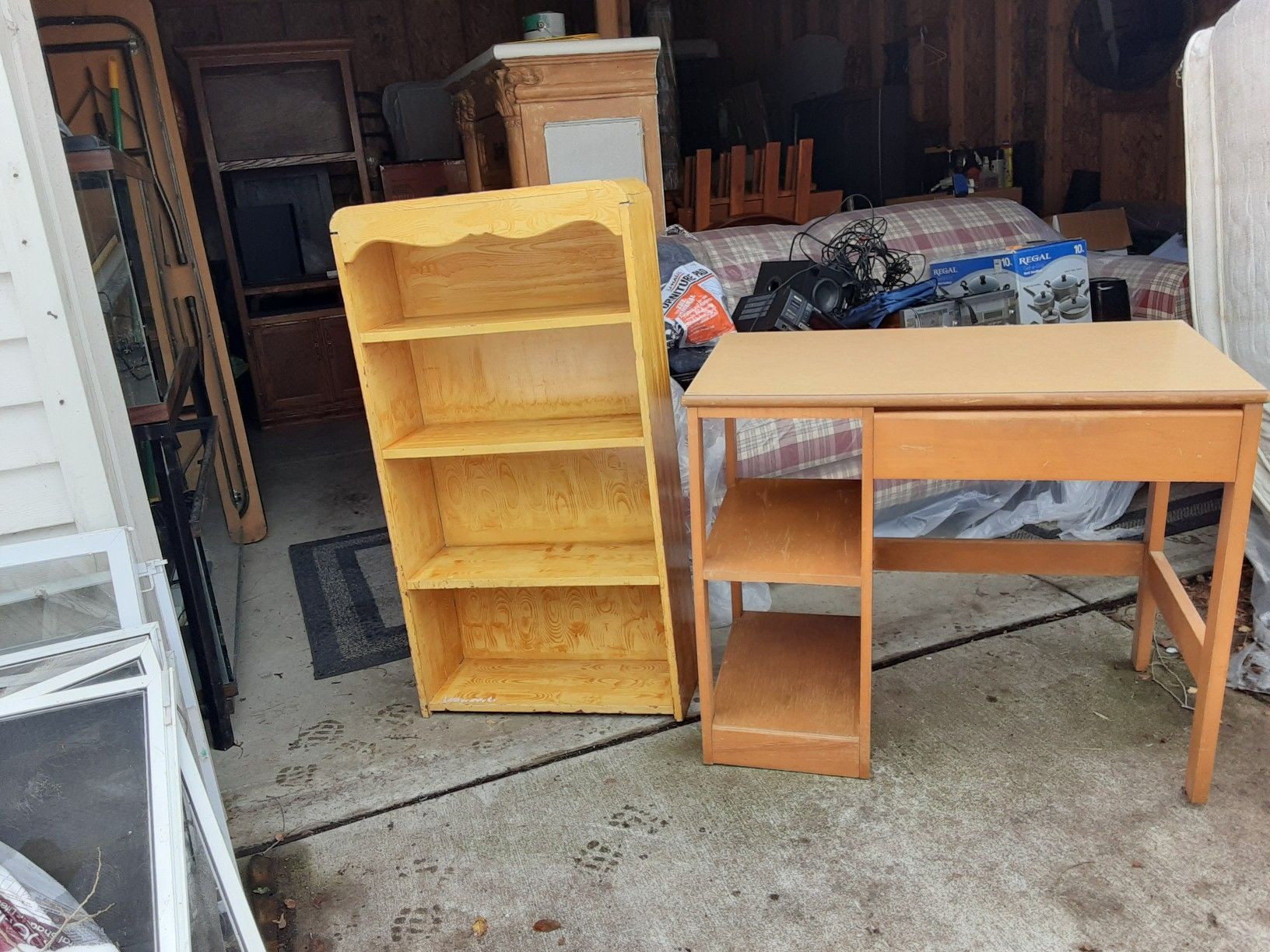 Bookshelf and desk