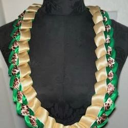 Wide Ribbon Lei