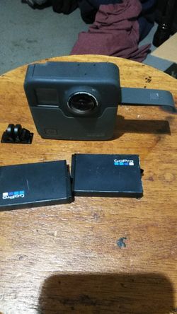 GoPro fusion with 2 batteries