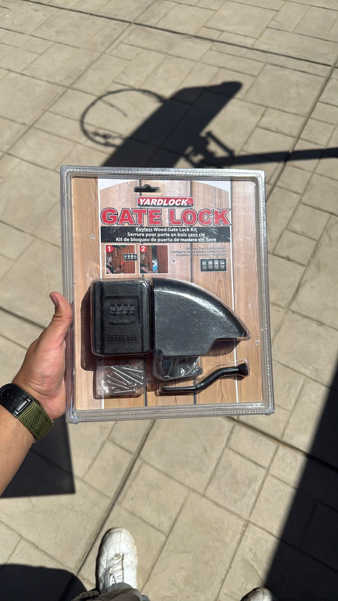 Gate lock