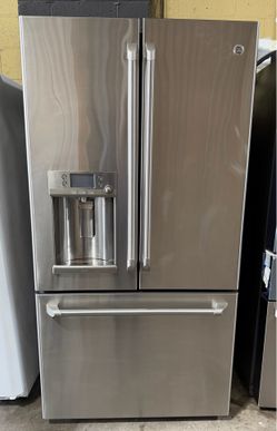 GE Cafe Refrigerator w/WATER+ICE & HOT WATER