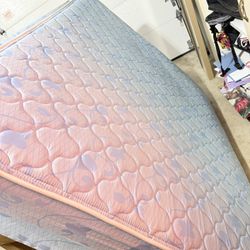 FREE Queen Mattress & Boxspring 