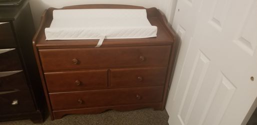 Baby changing table/dresser