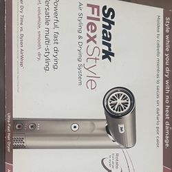 Shark Flex Style 