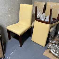 4 Dining Chairs 