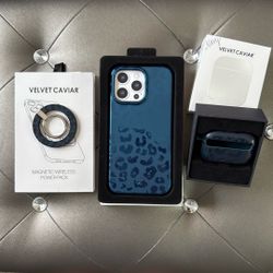 New IPhone 15 Pro Max Bundle ( Metallic Navy Leopard)