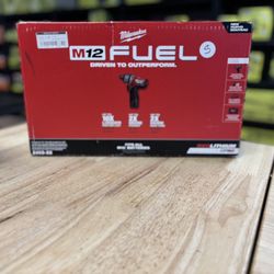 M12 FUEL 12V Lithium-Ion Brushless Cordless 1/4 in. Hex 2-Speed Screwdriver Kit W/(2) 2.0h Batteries & Bag