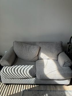 Couch set
