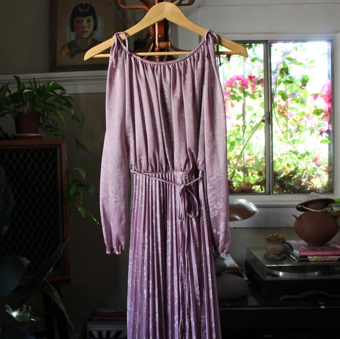 70s Vintage Cold Shoulder Maxi Dress in Lilac, XS/S