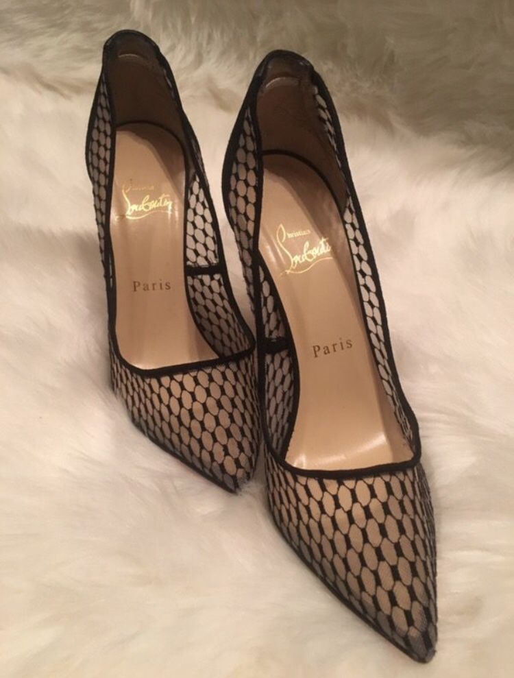 Christian Louboutin ‘Piagaresille’ size 37