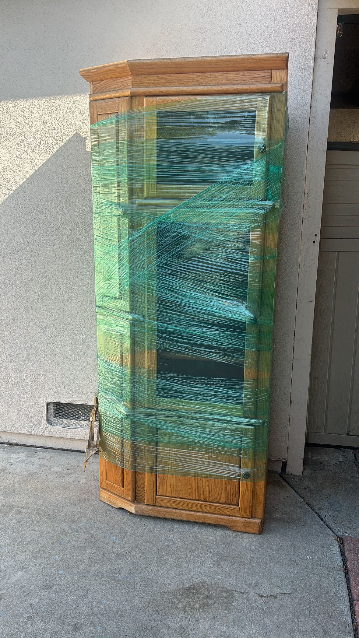 wood dresser FREEE
