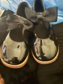 Black Shoes