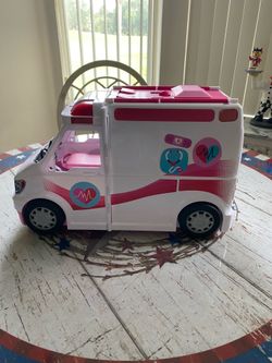 Barbie Transforming Ambulance and Clinic Play set Mattel Care Clinic