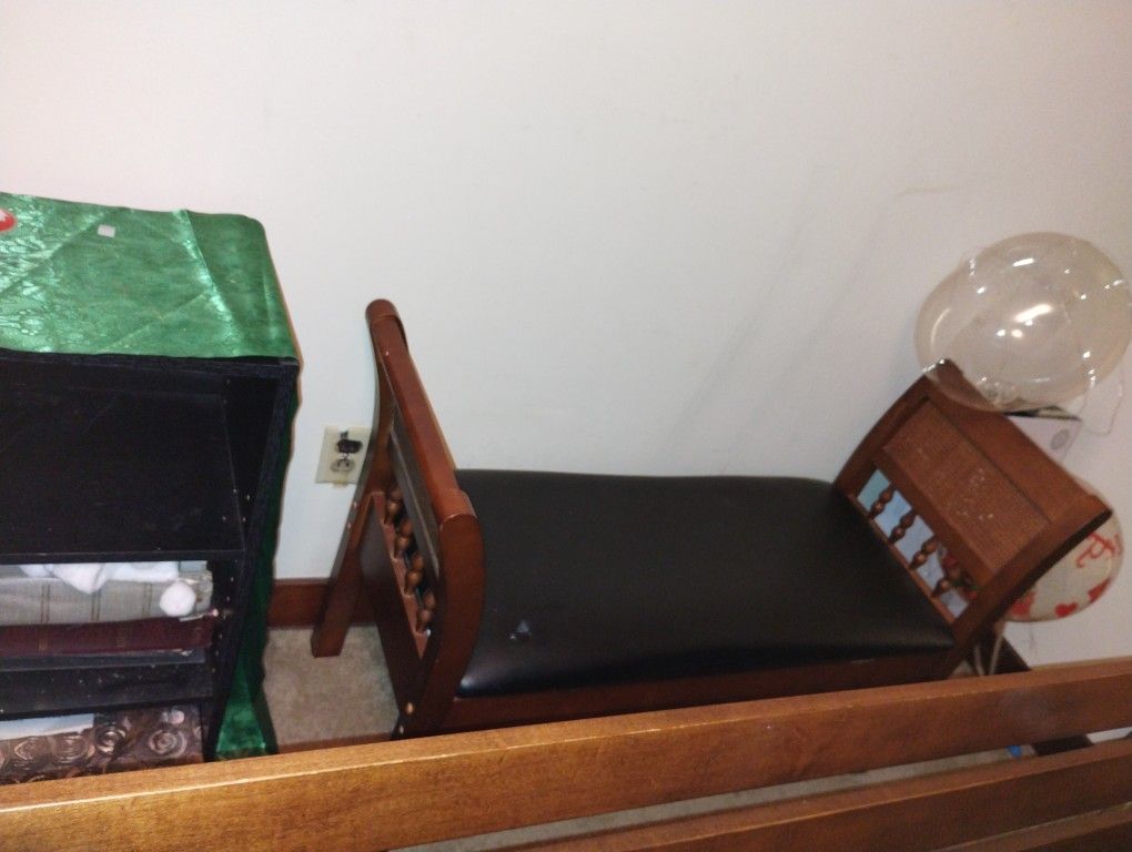 Foot Rest At End Of Bed