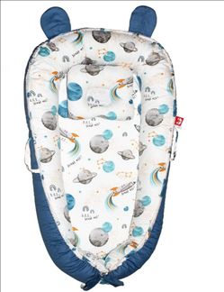 Baby louger pillow