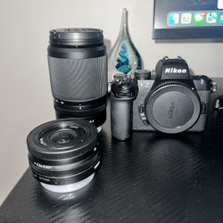 Nikon - Z50lI Mirrorless Camera Two Lens Kit with NIKKOR Z DX 16-50mm f/ 3.5-6.3 VR and NIKKOR Z DX 50-250mm f/4.5-6.3 VR Lenses - Black
