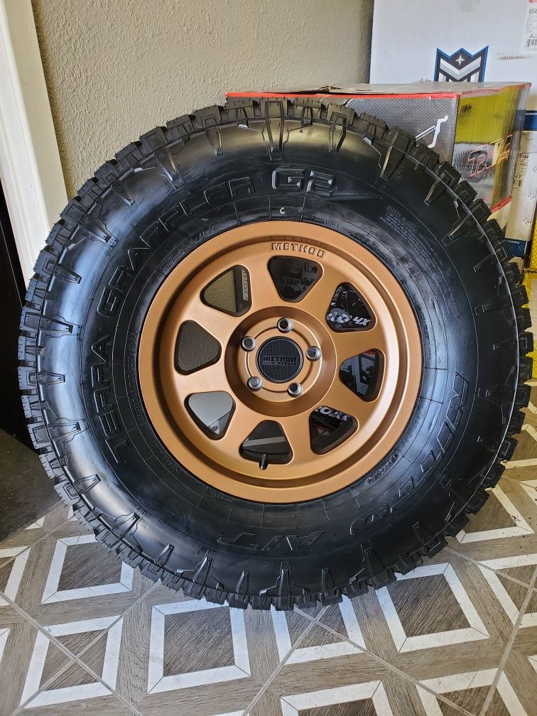 17" Method Wheels and 35" Nitto All Terrain Tires
