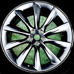 Black 22” Tesla Model X RIM (Rear)