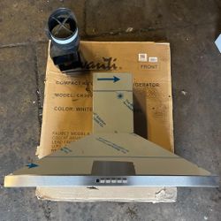 GE - 30” Wall-Mount Pyramid Chimney Hood 