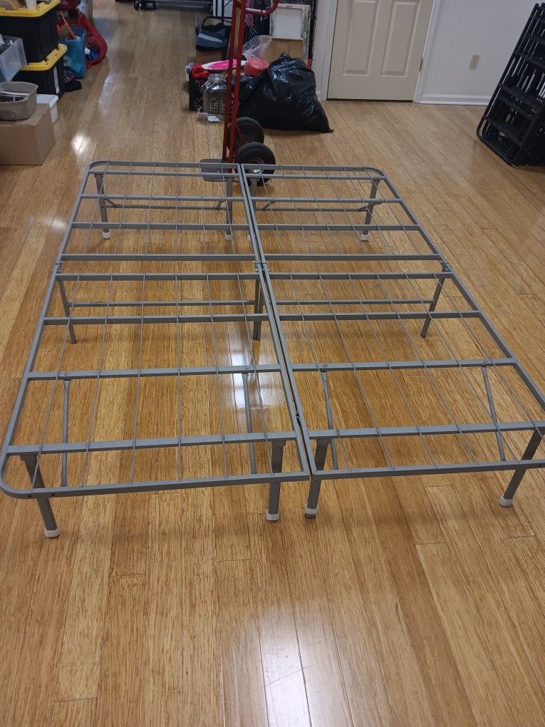 2 full size folding bed frames interlocking