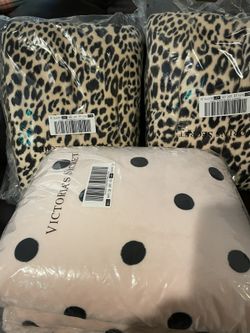 Victoria Secret Sherpa Blanket