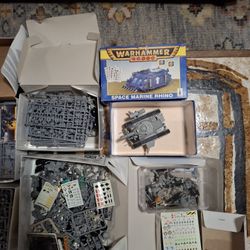 Large Group Of Games Workshop Mineatures.  Warhammer 