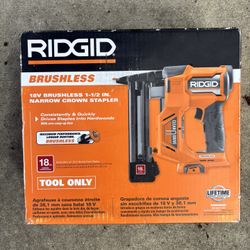 Ridgid 18V Brushless Cordless 18-Gauge 1-1/2 in. Narrow Crown Stapler