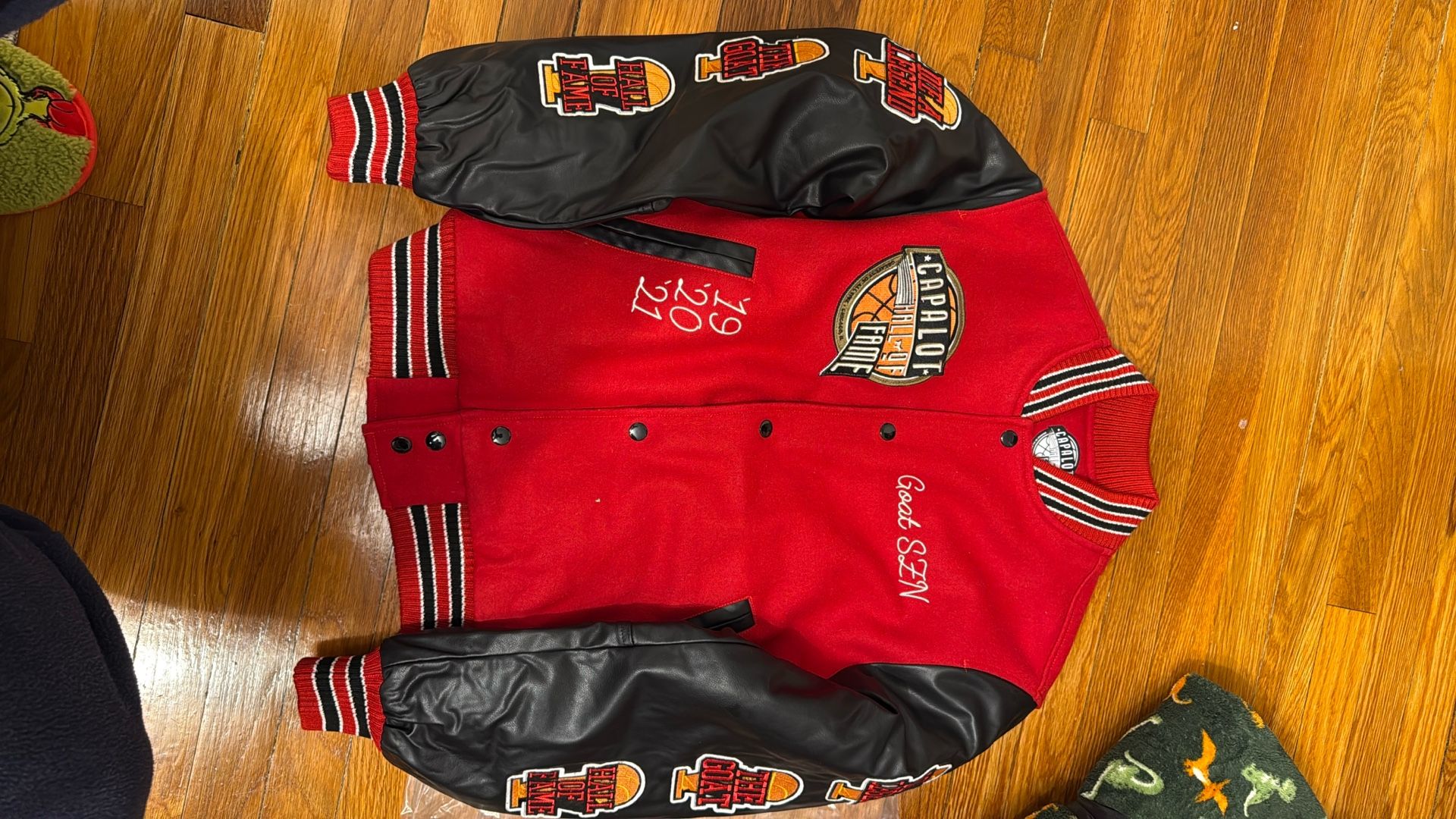 Men’s Hall Of Fame Varsity Jacket Size Small New