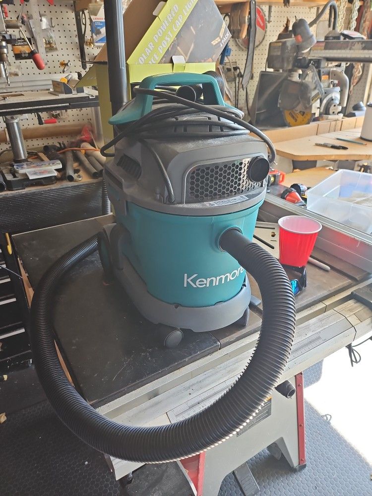 Kenmore KW3030 Wet Dry Canister 3.2 Gallon 2.5 Peak HP Vacuum Cleaner with Extension Wands Tool Storage & Wall Bracket for Garage, Car, Home, 3.2 Gall