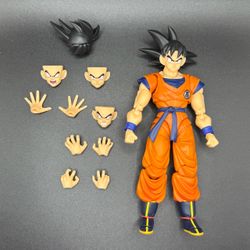 SH Figuarts Dragon Ball Z Son Goku The Lowest Born Saiyan (No Box)